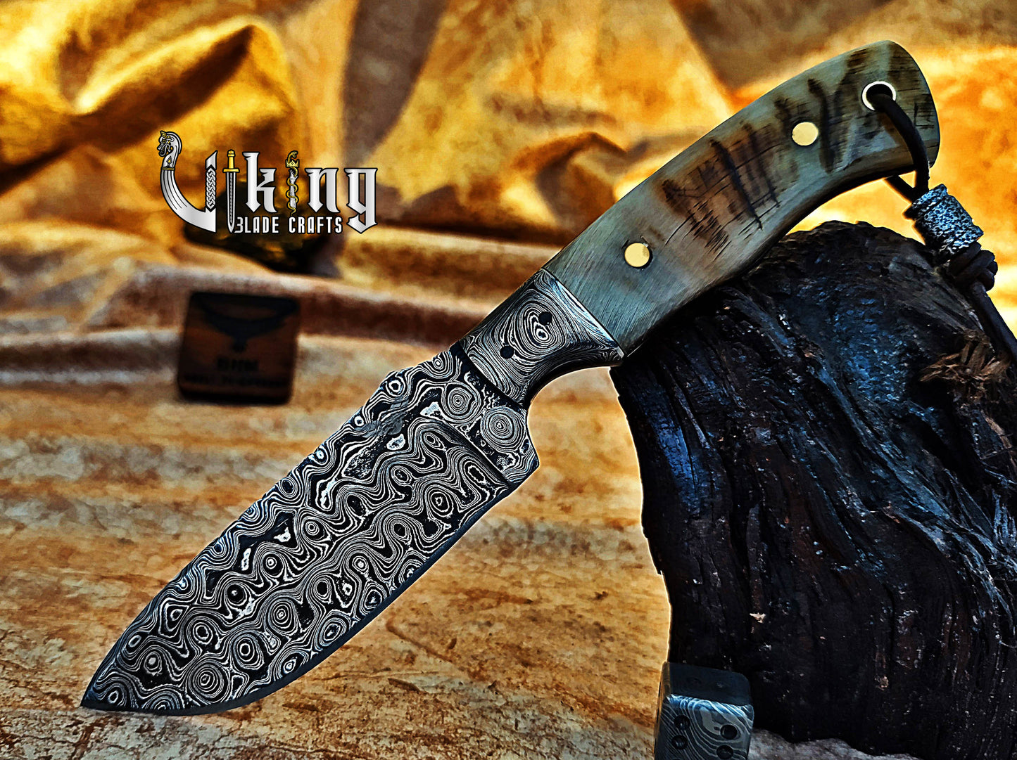 Forged Damascus Steel Hunting Knife Ram horn Handle & Damascus Bolster