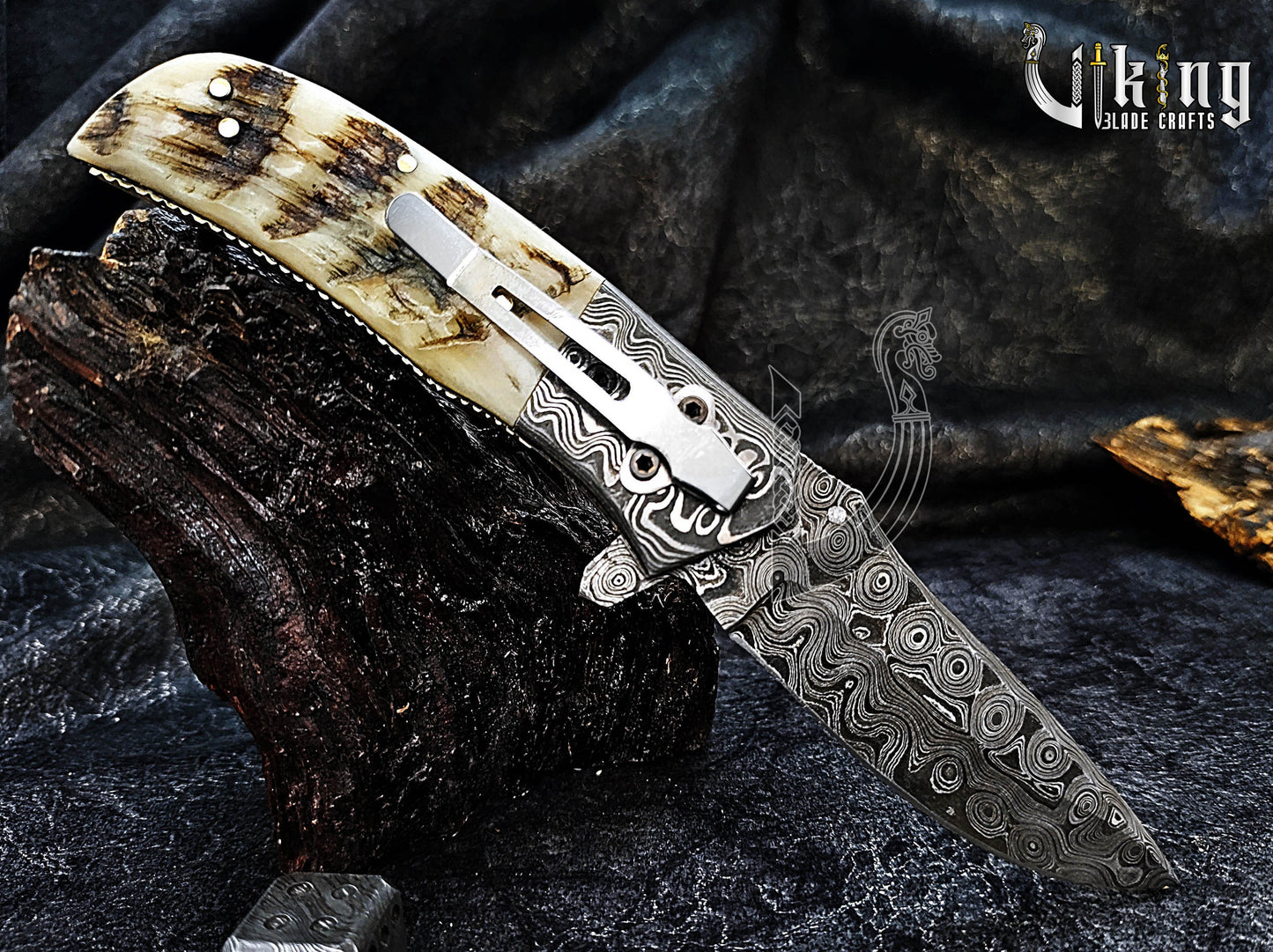 Handmade Damascus Steel Rain Drop Pattern Ram Horn Handle Folding Knife