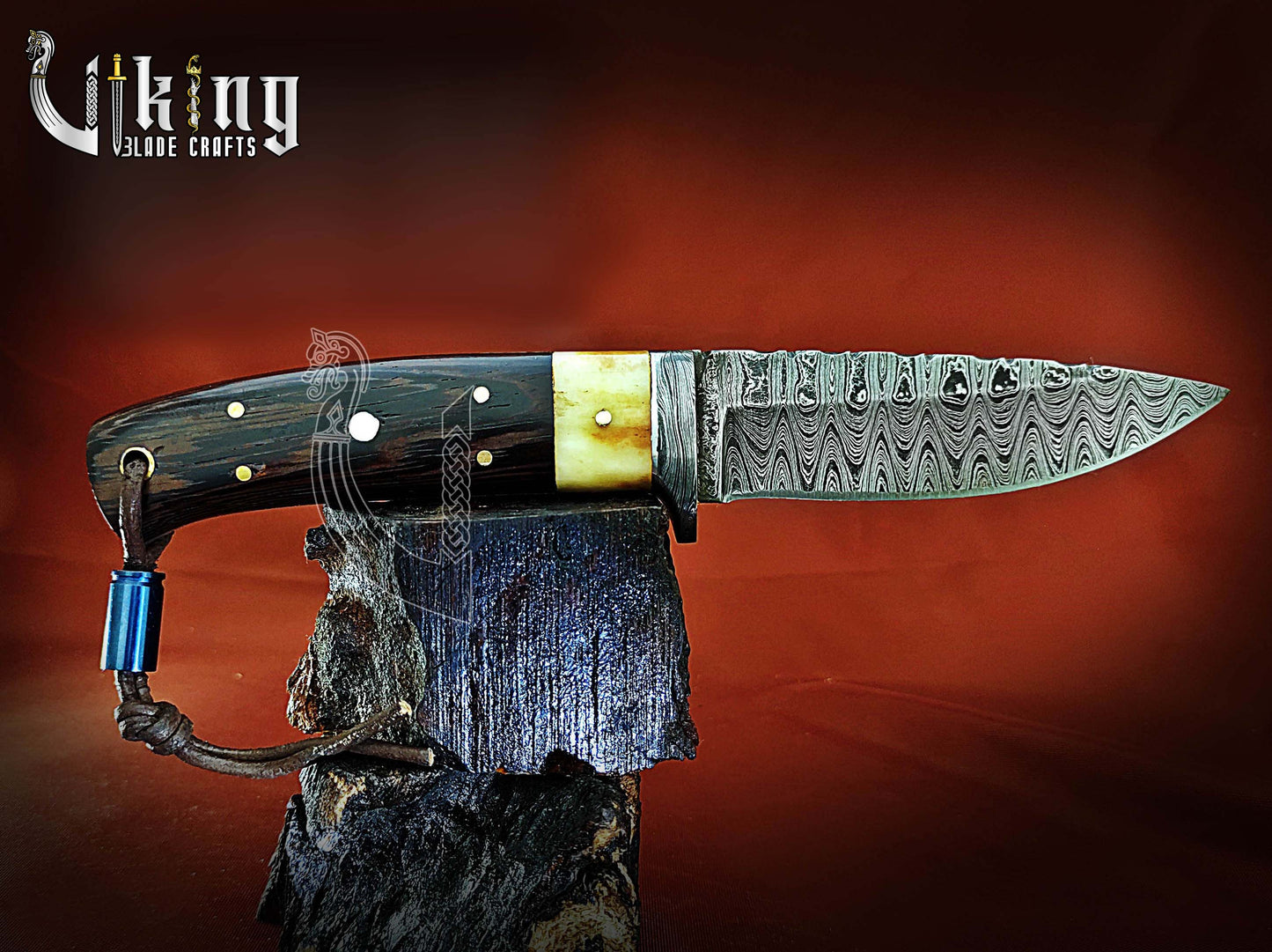 Damascus Steel Fixed Hunting Knife With Wenge Wood & Bone Handle