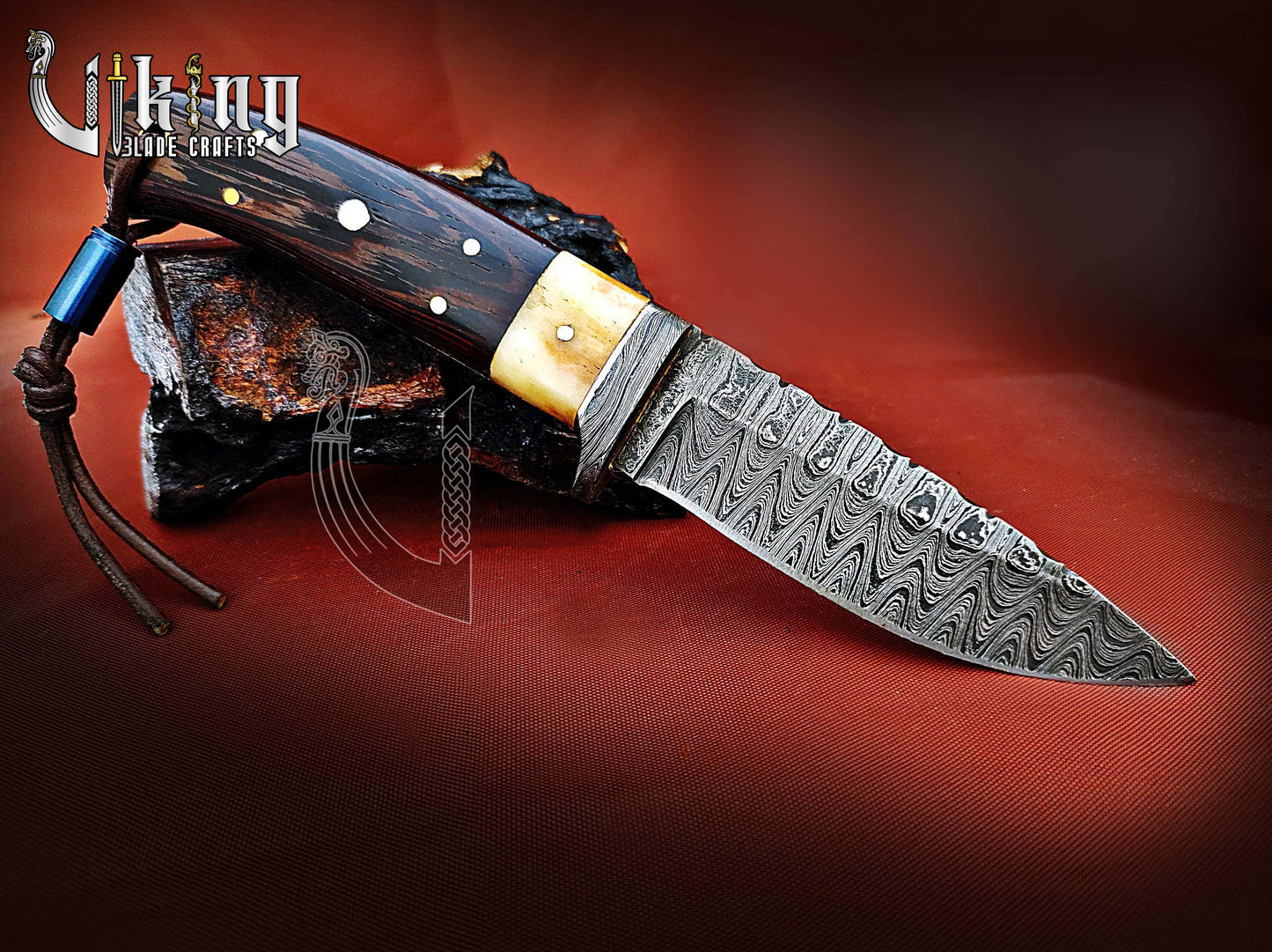 Damascus Steel Fixed Hunting Knife With Wenge Wood & Bone Handle
