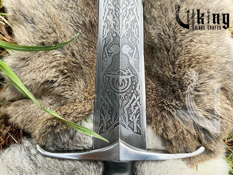 Skeleton Rune Sword – Engraved Fantasy Warrior Blade for Renaissance & Cosplay