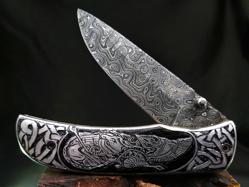 Handmade Damascus Folding Knife – Roman Commander Hand-Carved Handle