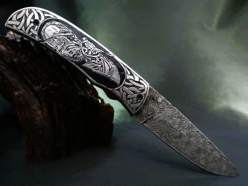 Handmade Damascus Folding Knife – Roman Commander Hand-Carved Handle