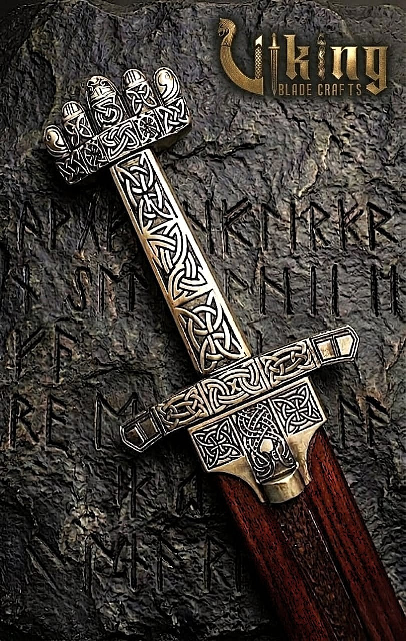 Handmade Damascus Steel Viking Sword – Medieval Replica Collectible