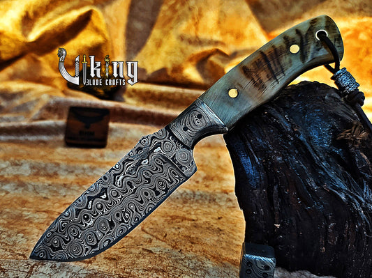 Forged Damascus Steel Hunting Knife Ram horn Handle & Damascus Bolster