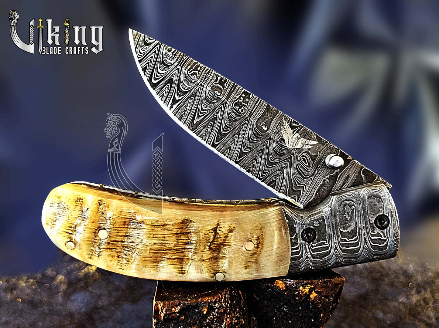 Hand-Forged Damascus Steel Blade with Ram Horn Handle & Easy Lock Folding Knife