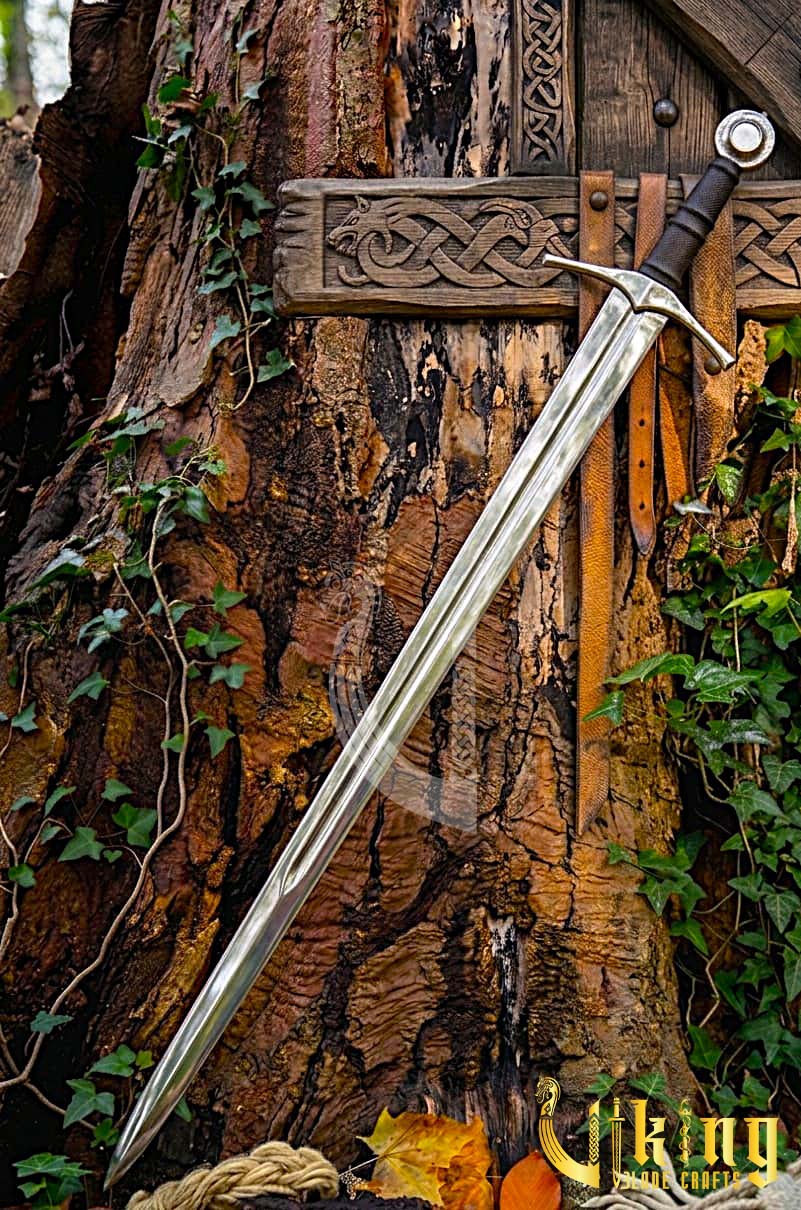 Handcrafted Oakeshott Type XIV Sword Replica: Premium Knightly Replica