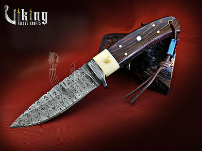 Damascus Steel Fixed Hunting Knife With Wenge Wood & Bone Handle