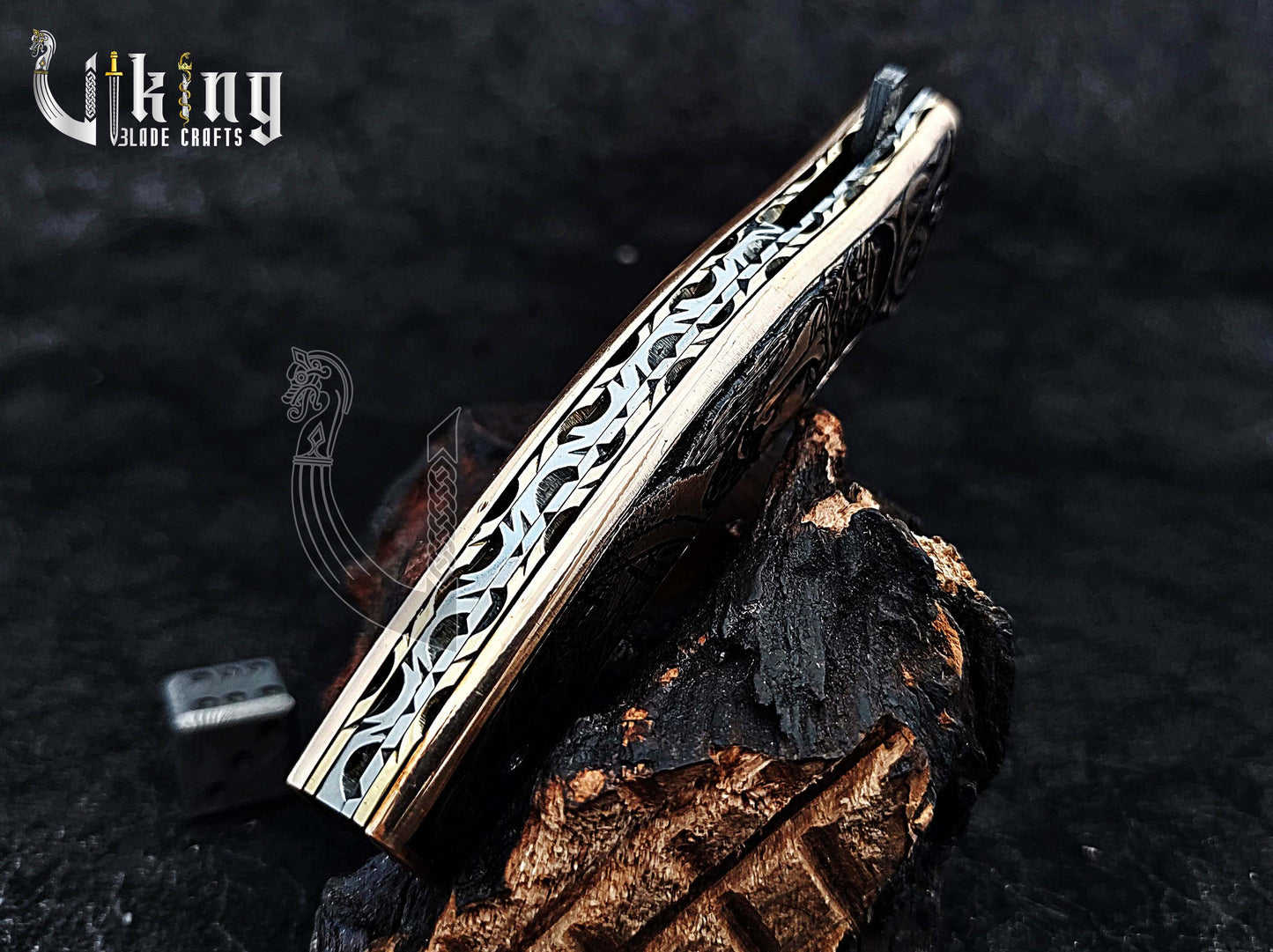 Damascus steel Folding knife with Jesus Crucifixion carved handle.