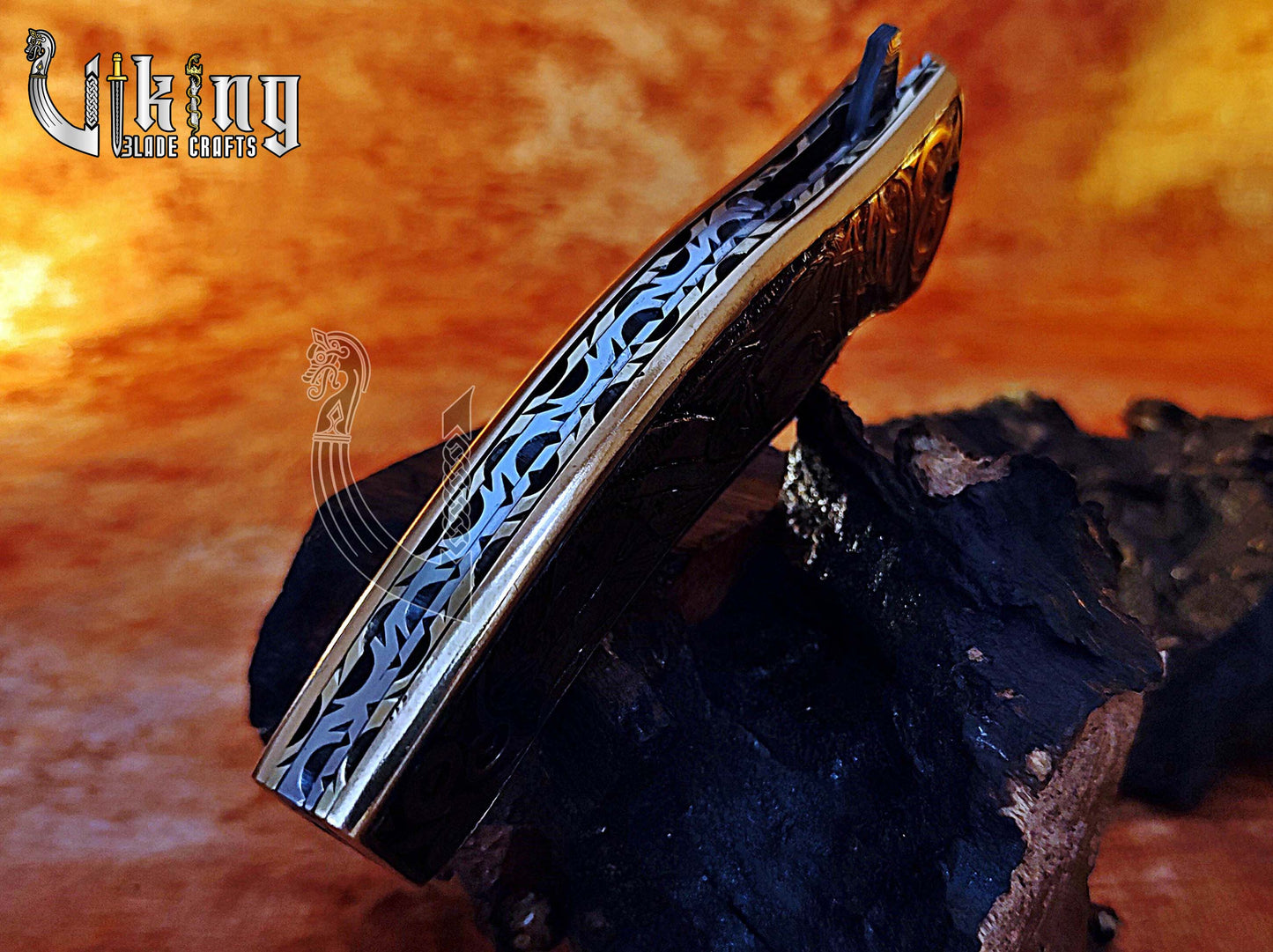 Handmade Damascus Folding Knife with Jesus Crucifixion Handle Carving
