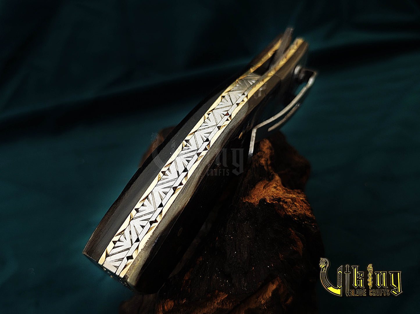 Hand-Forged Damascus Steel Knife | Raindrop Pattern | Ram Horn Handle