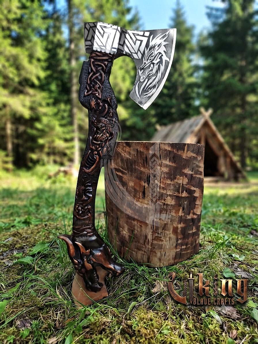 The Níðhöggr Vanguard II: 23" Hand-Forged Dragon Rosewood Axe