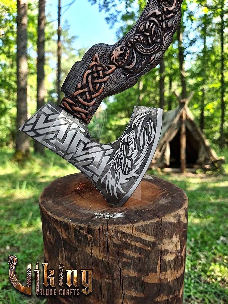 The Níðhöggr Vanguard II: 23" Hand-Forged Dragon Rosewood Axe
