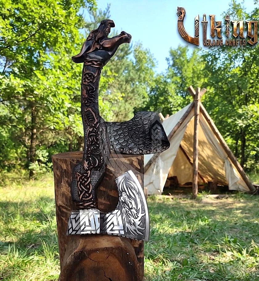 The Níðhöggr Vanguard II: 23" Hand-Forged Dragon Rosewood Axe