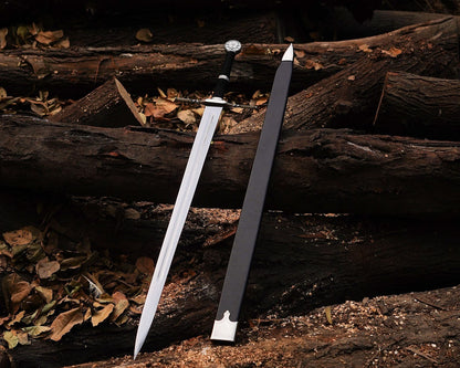 Witcher 3 Mastercrafted Wolf Sword Replica with Scabbard – 70cm