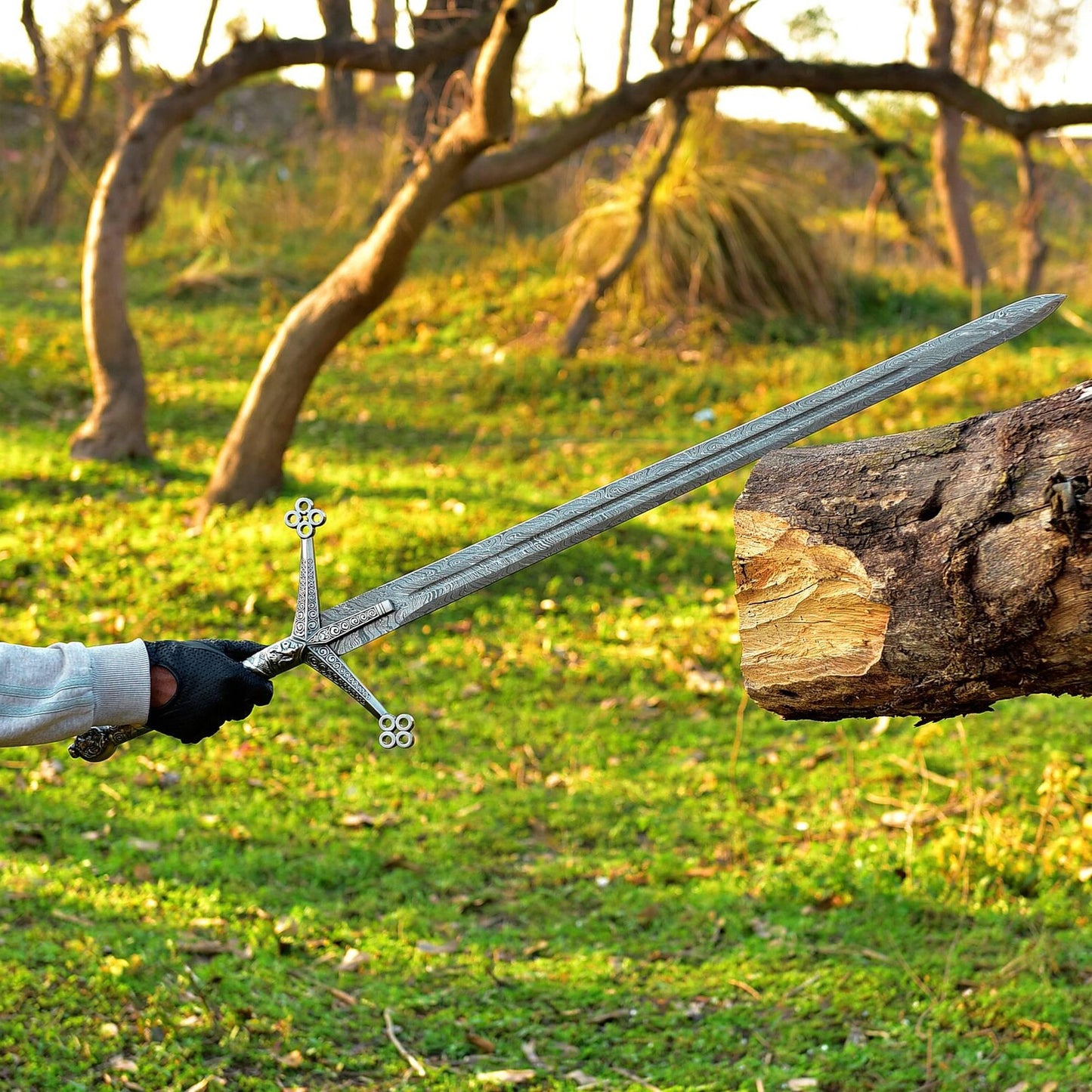 Handmade Damascus Steel Scottish Claymore Sword with Leather Sheath