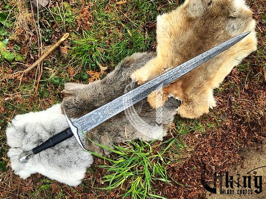Skeleton Rune Sword – Engraved Fantasy Warrior Blade for Renaissance & Cosplay